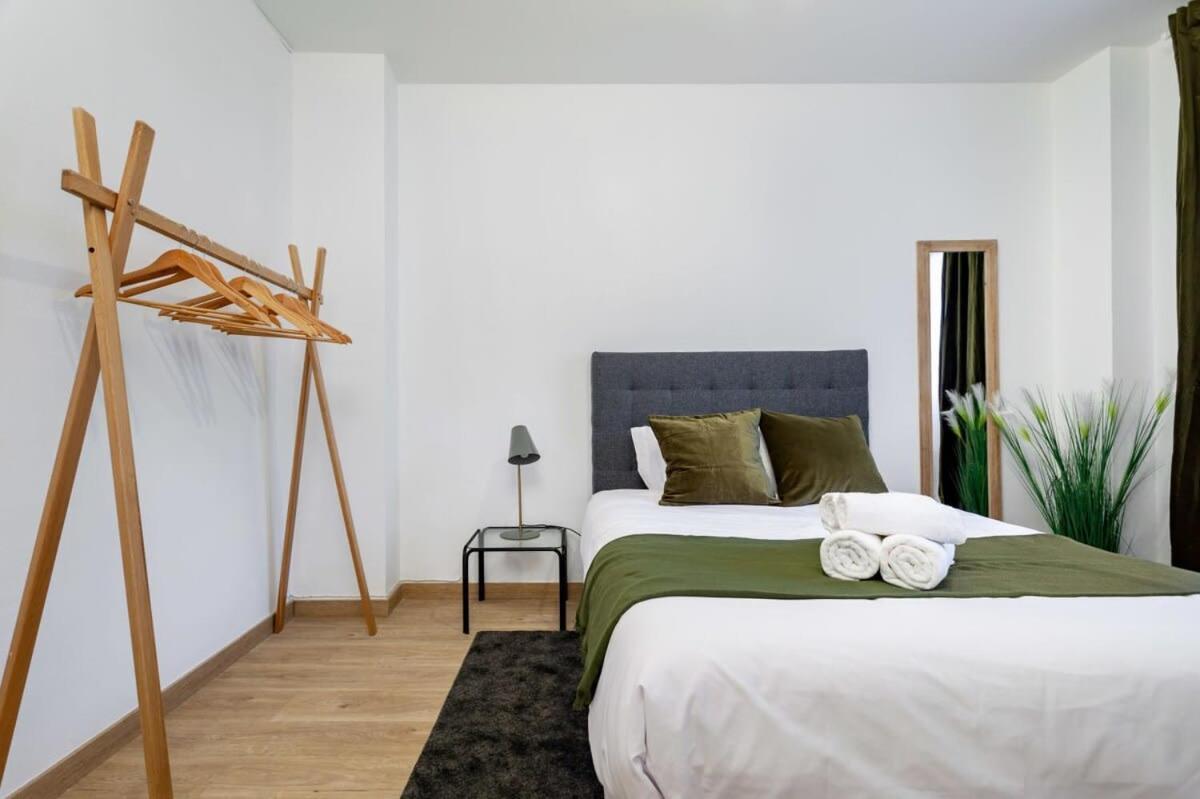 Exclusive Huge 4 Double Bedroom City Center Barcelona Exterior photo